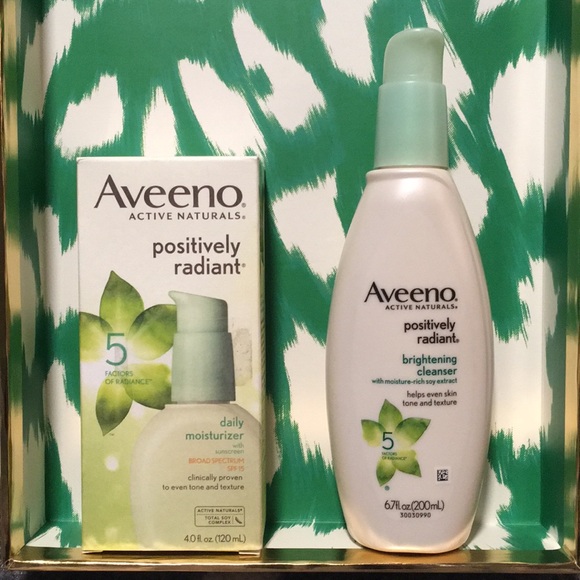 aveeno Other - Aveeno positively radiant moisturizer & cleanser